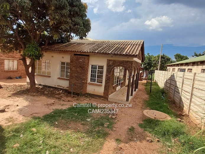 A neat house for sale (Sole Mandate)