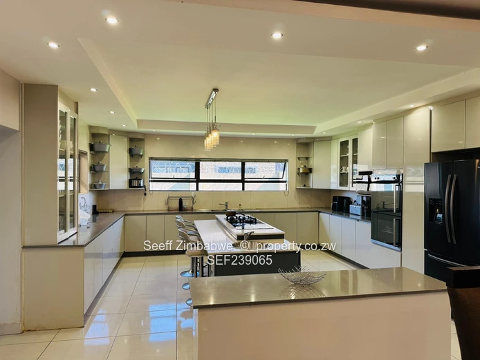 Elegant 5bed home for sale in Sandton Park