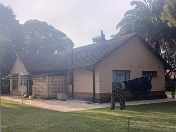 Spacious 3-Bedroom Family Home with Borehole in Avonlea, Harare