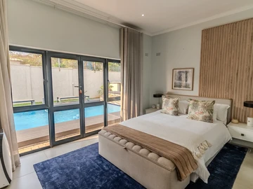 3 Bedroom Flat & Apartment