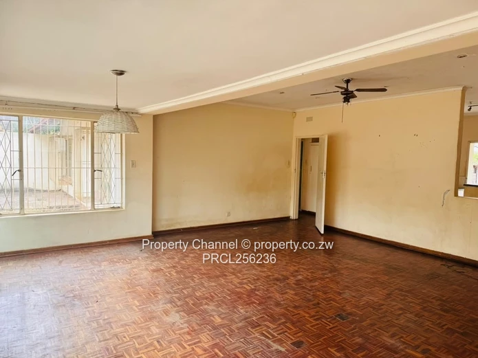 Spacious 4-Bed Family Home in Sentosa with Pool & Borehole