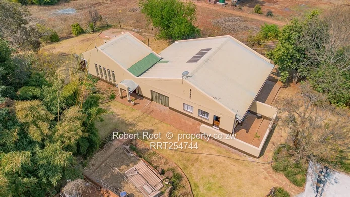 3 bed family home on a 3 hectare plot