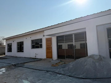 4 Bedroom Flat & Apartment