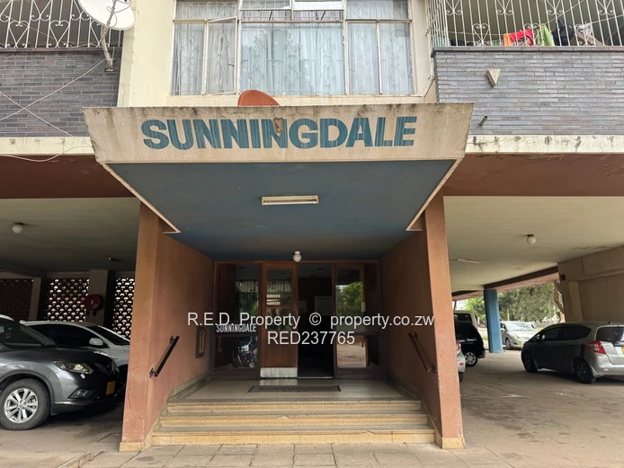 Prime-positioned one-bedroom flat in the CBD