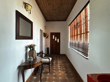 Farm & Agricultural Land