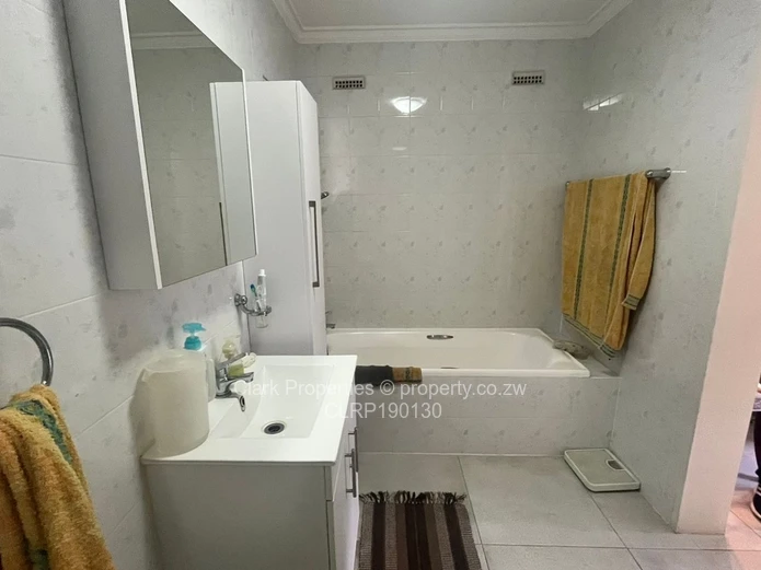 Fully Furnished cottage to Rent in Avondale!