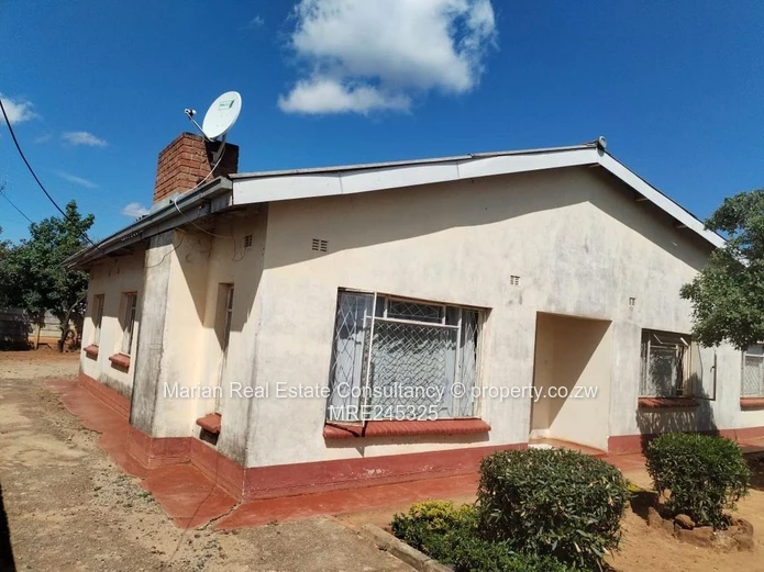 3 Bedroom House, Mahatshula For Sale