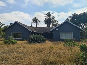 A Spacious Home Ready for Restoration and Renewal