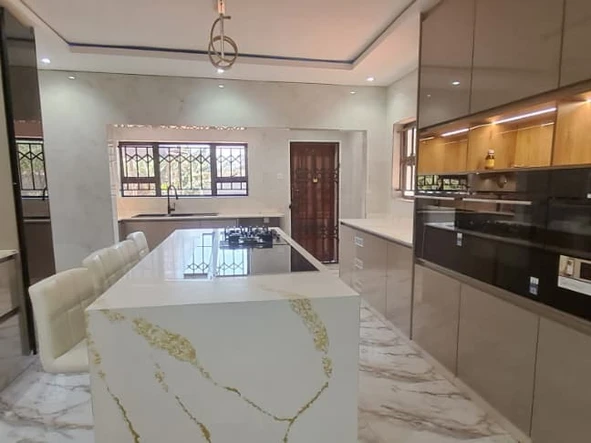 5 Bedroom House