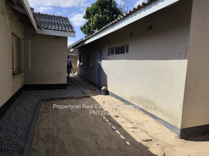 Solid neat family home!!!