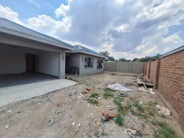 4 Bedroom Garden Flat