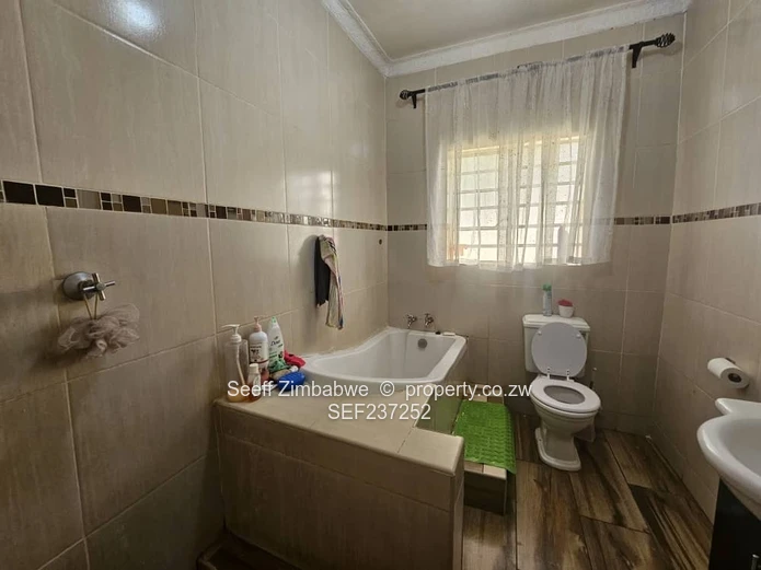 Modern 4-Bedroom Family Home with Excellent Amenities