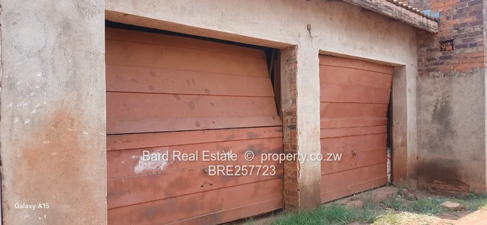 4-Bed Reno with Main Rd Frontage — Mt Pleasant Heights