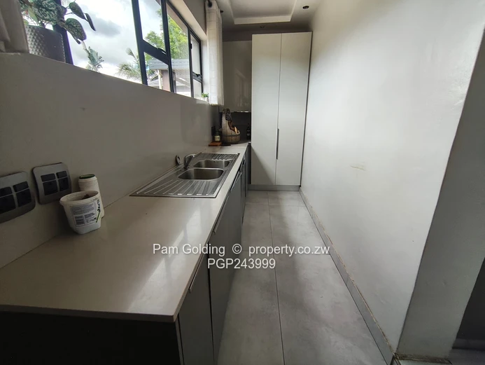 Elegant 6-Bedroom Luxury Home To Let in Glen Lorne