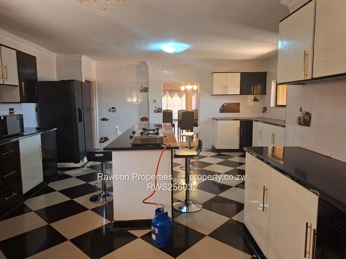 Carrick House For Sale (Sole Mandate)