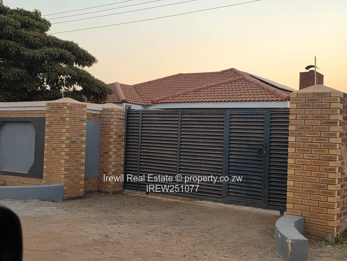 Riverside Park 4 Beds  (Sole Mandate)