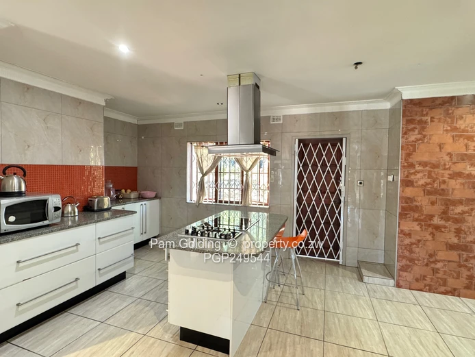 Charming 3 Bedroom Home - Chisipite 