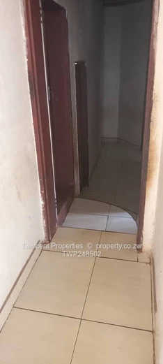 7 roomed house for sale (Sole Mandate)