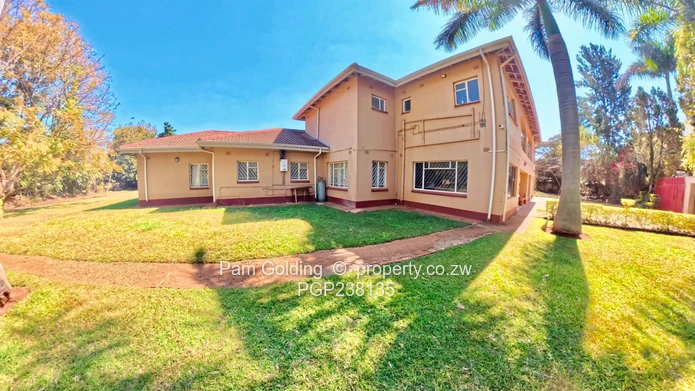 A grand palatial home- 8 bedrooms, 6 en-suite, Borehole, triple garages