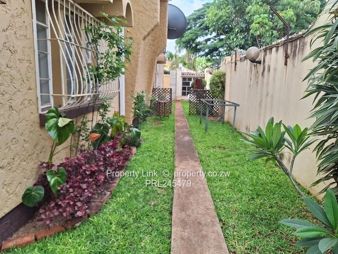 Neat Duplex Townhouse To Let