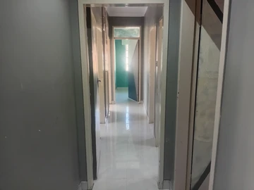 6 Bedroom House
