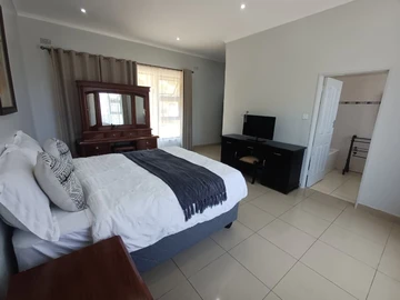 7 Bedroom House