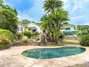 8 Bedroom House