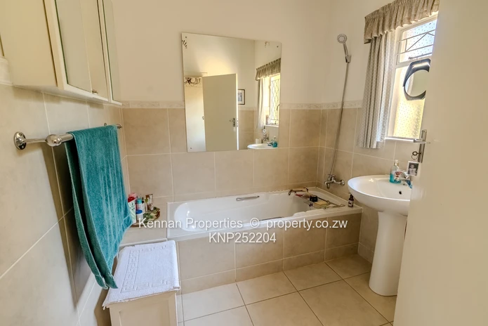 Gracious family home in Colne Valley (Sole Mandate)