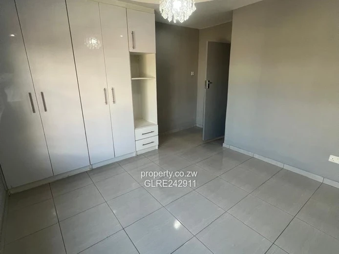 Modern 3-Bed Rockview Home — Open-plan & Paved Drive