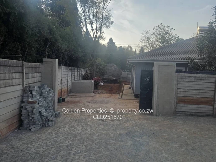 Fully furnished house to let in Borrowdale 