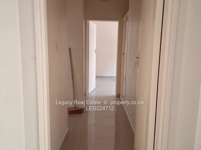 Stirling Heights 2-Bedroom Flat for Rent – Avenues