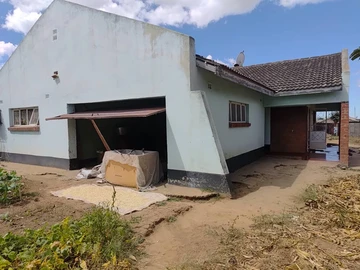 6 Bedroom House