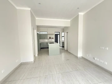 2 Bedroom Flat & Apartment