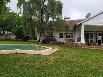 Stunning 3-Bedroom House in Kumalo with Pool & Borehole
