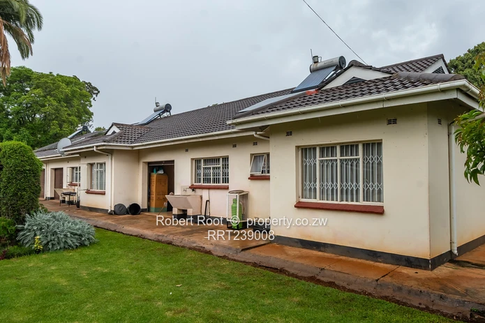 Stunning 2 bed furnished apartment!