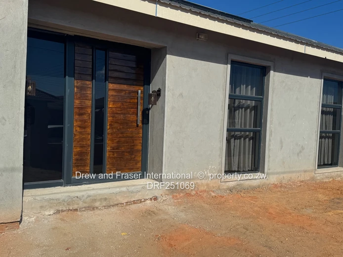Newly built 4-Bed house for sale in Mabvazuva  $125k