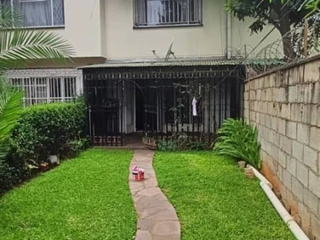 2 Bedroom Flat & Apartment