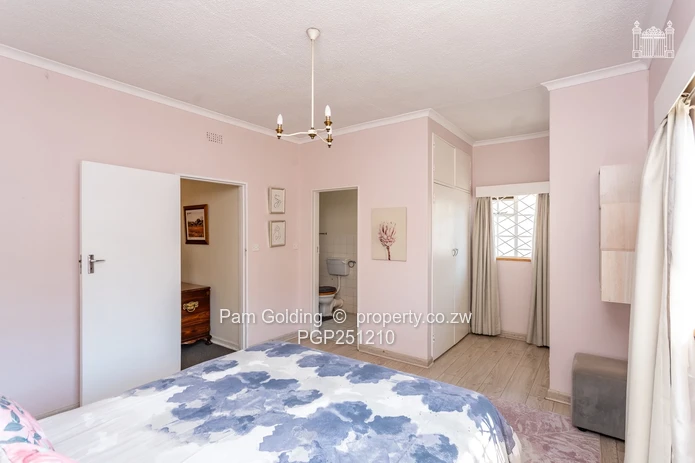 Four-Bedroom Duplex Townhouse in a Secure Complex (Sole Mandate)
