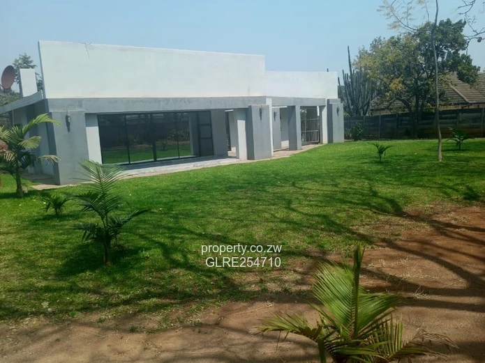 Modern 1BR House with Borehole & Garden, Bluff Hill, Harare