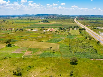 Commercial & Industrial Land