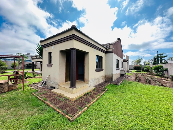 4 Bedroom Townhouse Complex