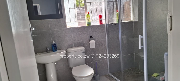 Modern Cluster House In Prospect