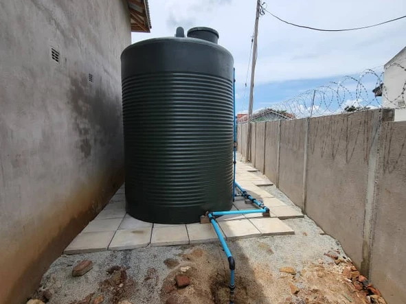 2 Bedroom Flat & Apartment