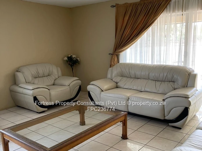 Solid Golden Oldie – 5-Bedroom Double-Storey Home for Rent in The Grange 