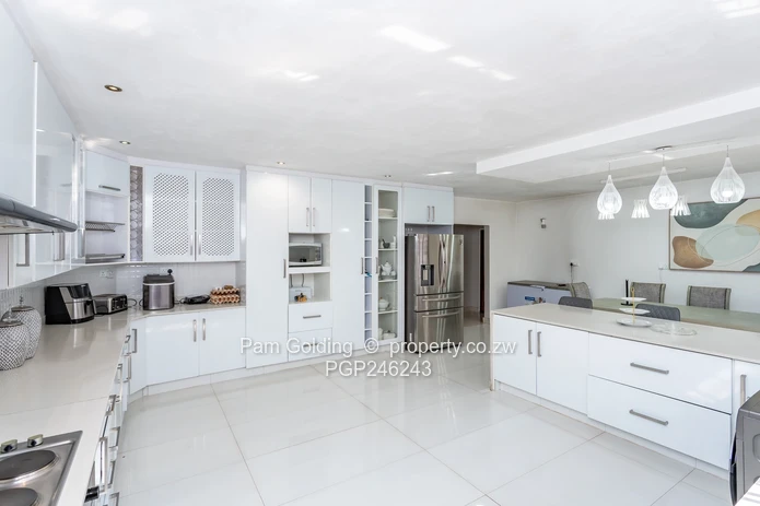 Modern Family Home for Sale in Ashdown Park