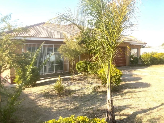 Spacious 7-Bedroom Family Home with Cottage in Hatfield, Harare South – For Sale