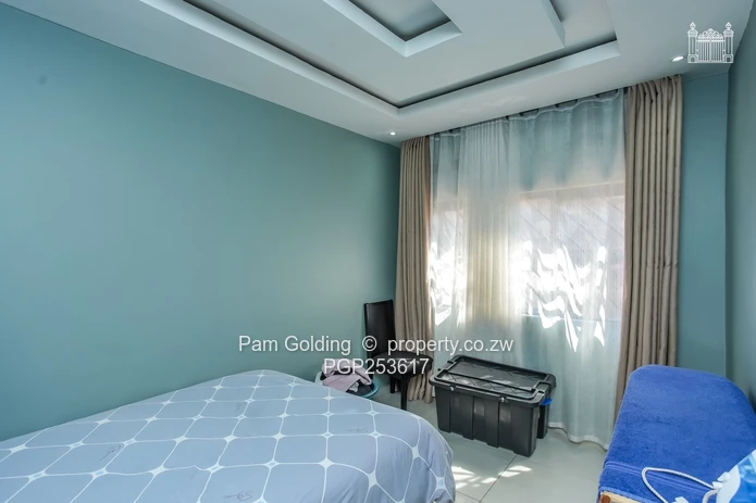 4 Bedroom House for Sale in Westgate