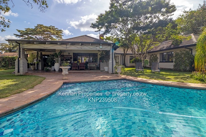 Stunning Home In Great Location.  Offer over $950 000