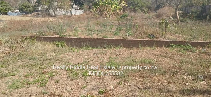 Chinhoyi Golf Course Area Hot property 