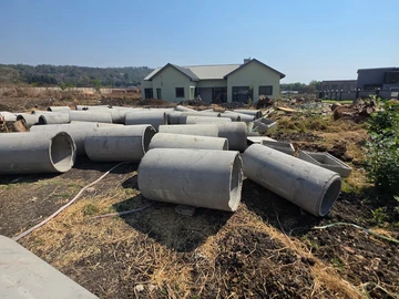 Stands & Residential Land